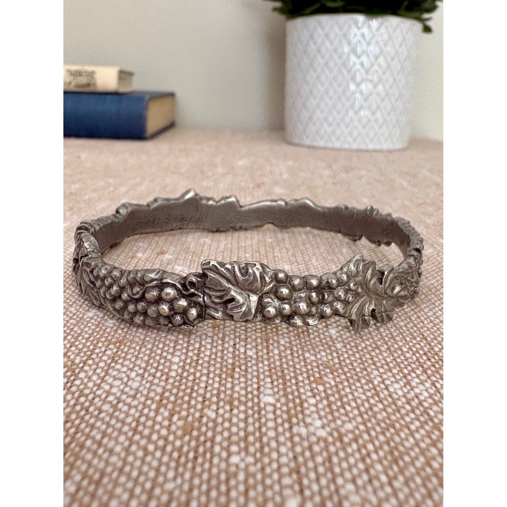 Vintage Seagull Pewter Grapes Leaves Bangle Textured Bracelet